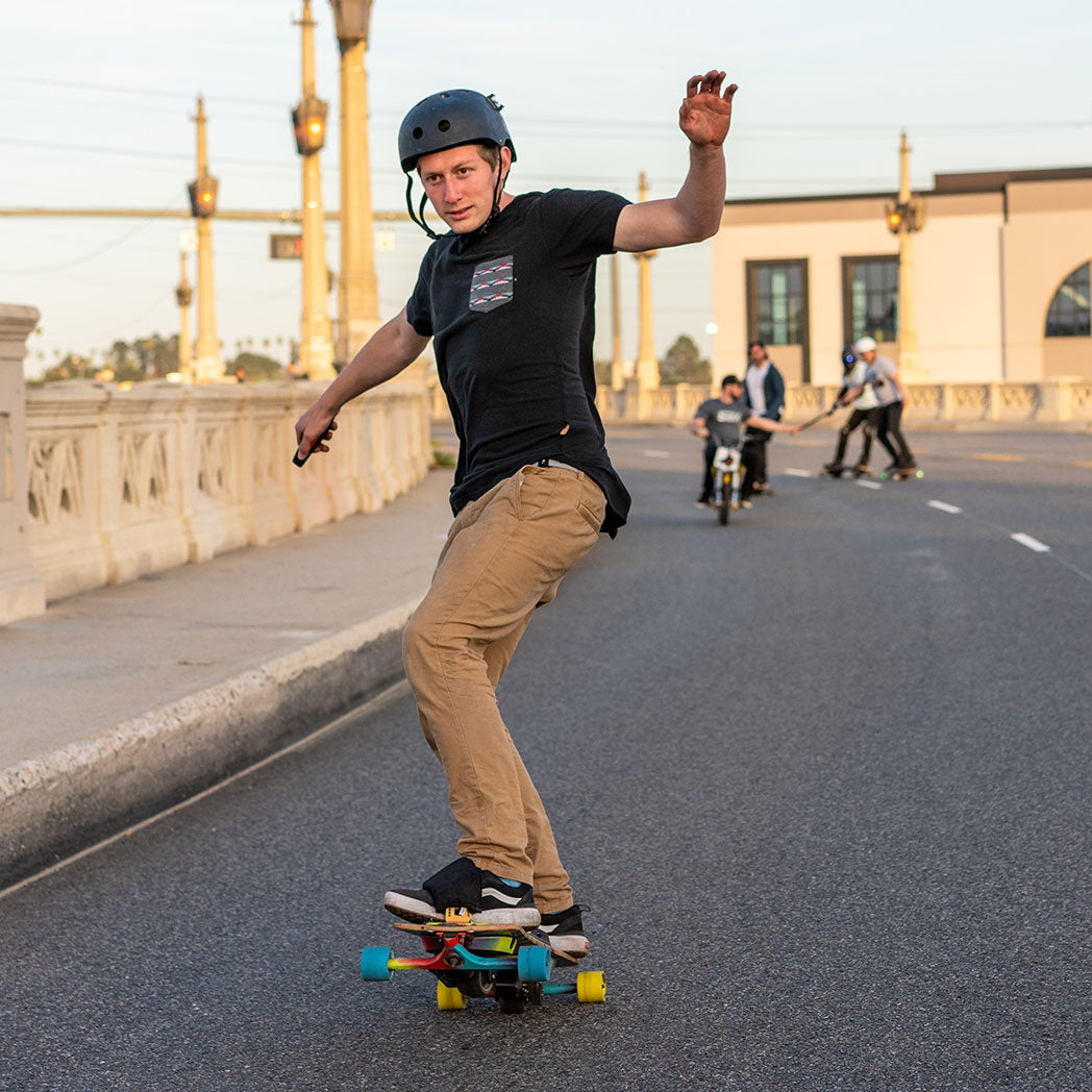 Summerboard | Electric Skateboards that move like Snowboards