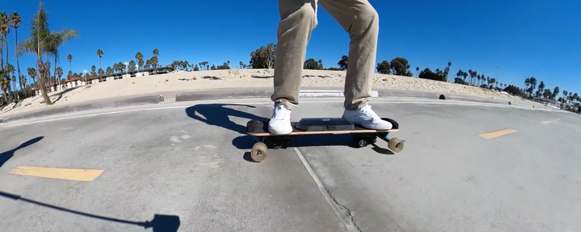 Summerboard  Electric Skateboards that move like Snowboards